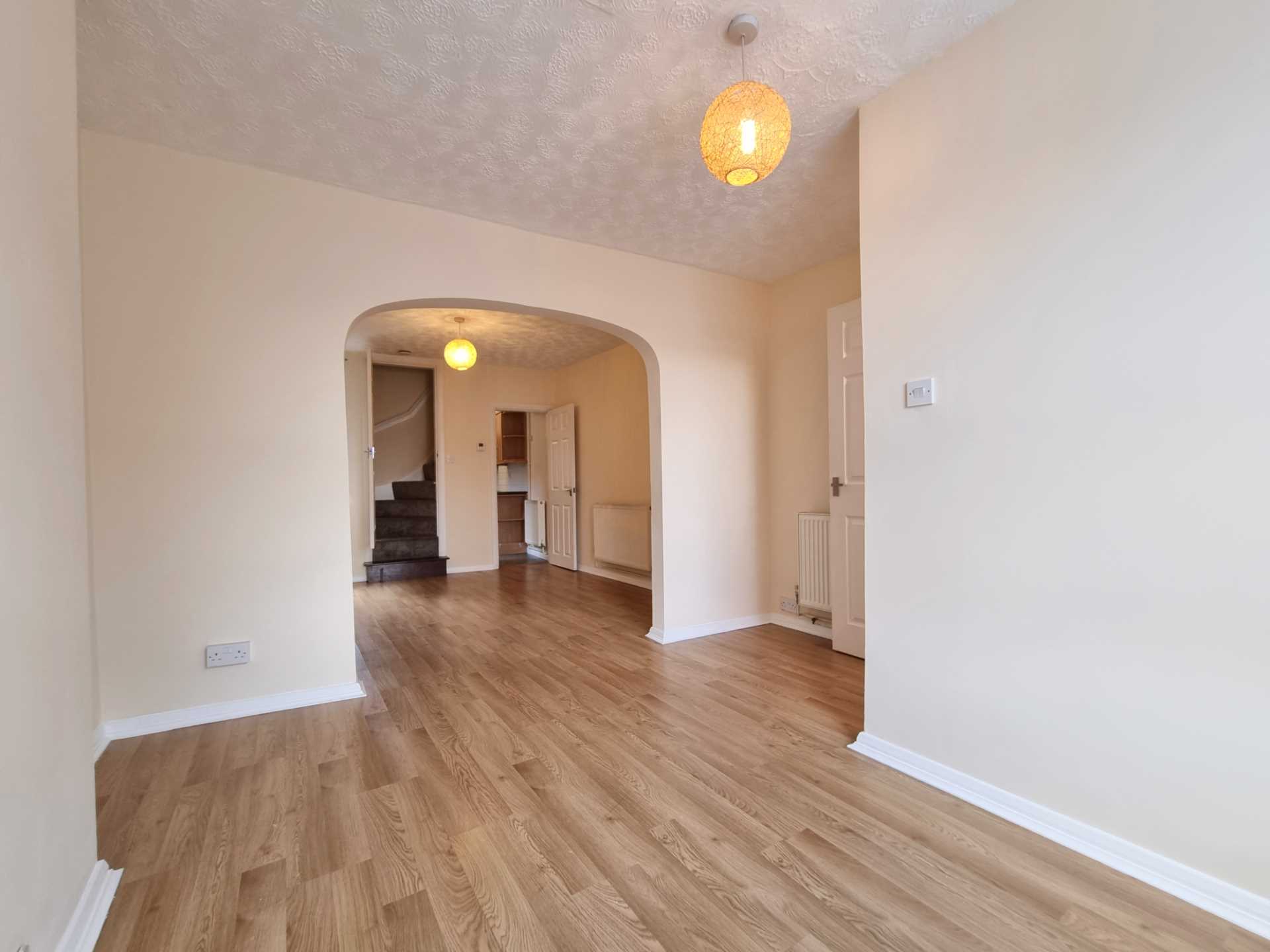 Finchley Road, Image 2
