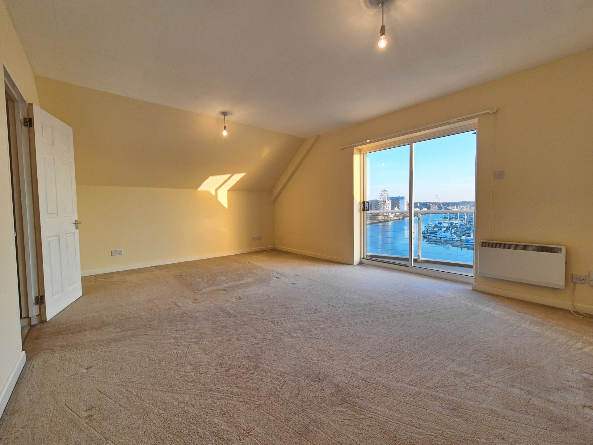 Neptune Square, Ipswich, Image 28