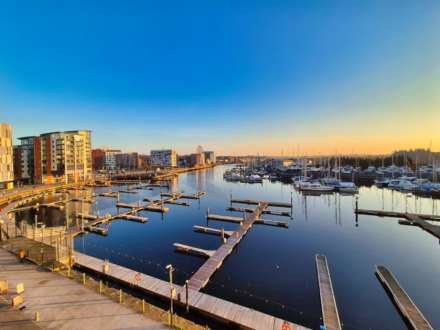 Neptune Square, Ipswich, Image 8