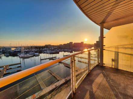 Neptune Square, Ipswich, Image 9