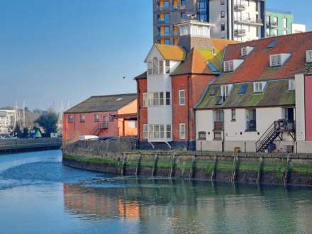 Dock Street, Ipswich, Image 1