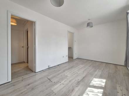 Hilton Close, Manningtree, Image 4