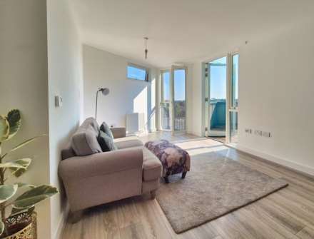 Leven Court, Barnard Square, Stoke Quay, Image 6