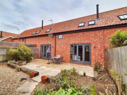Street Farm Barns, School Road, Tunstall, Image 3