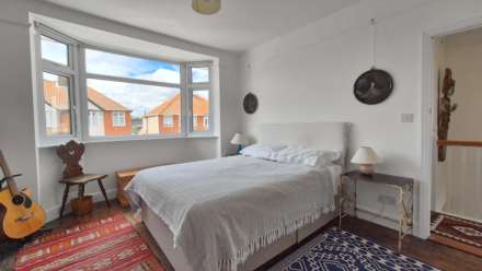 Ascot Drive, Ipswich, Image 12