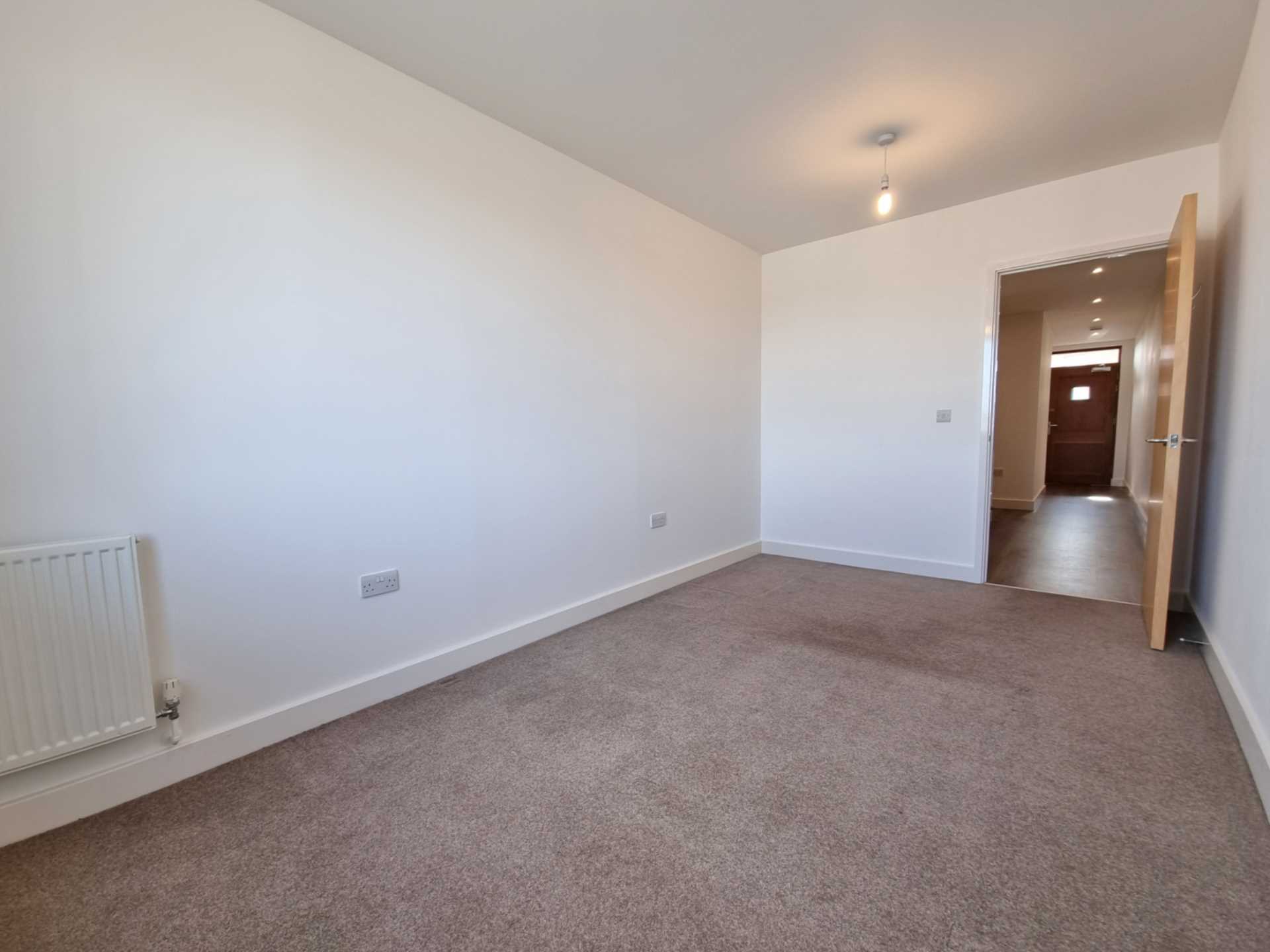 Zephyr Court, Stoke Quay, Image 10