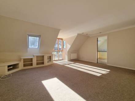 Lancaster Drive, Ipswich, Image 6