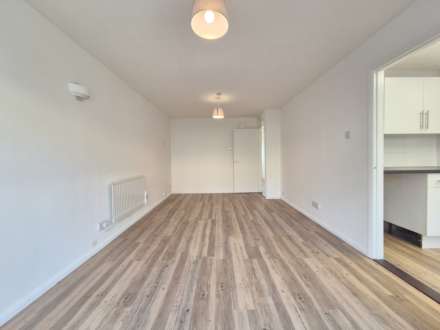 Springland Close, Ipswich, Image 4