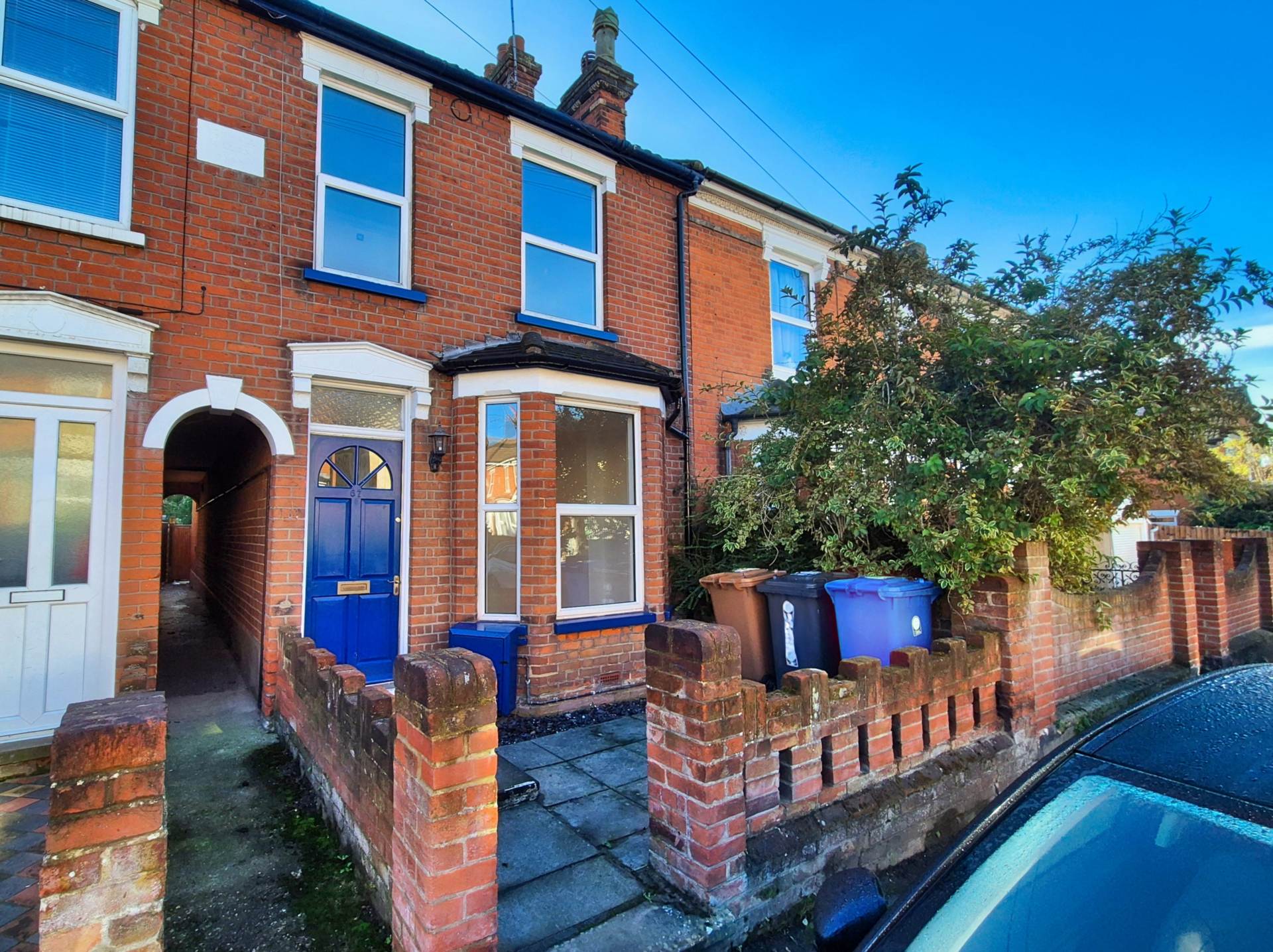 Brooks Hall Road, Ipswich, Image 1