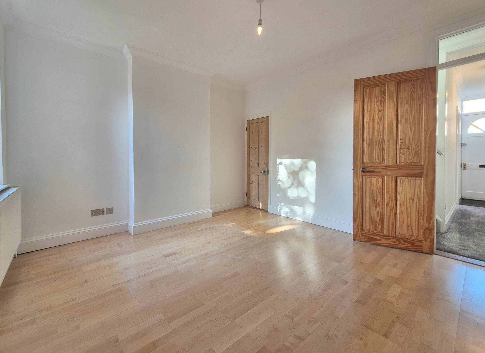 Brooks Hall Road, Ipswich, Image 7