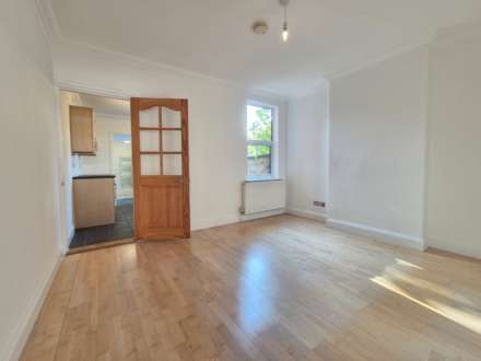 Brooks Hall Road, Ipswich, Image 6