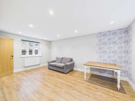 White Horse Mews, Woodbridge, Image 3