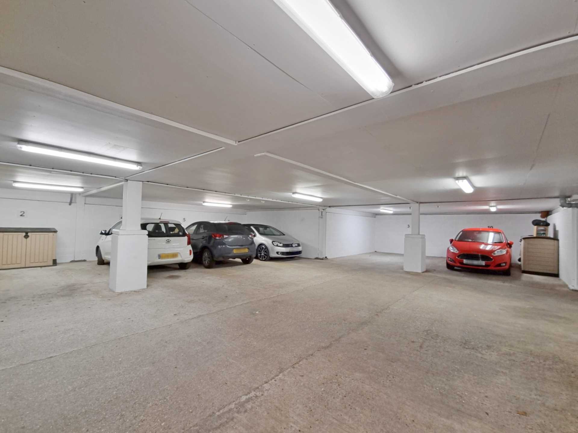 Whitehall Place, Woodbridge, Image 14