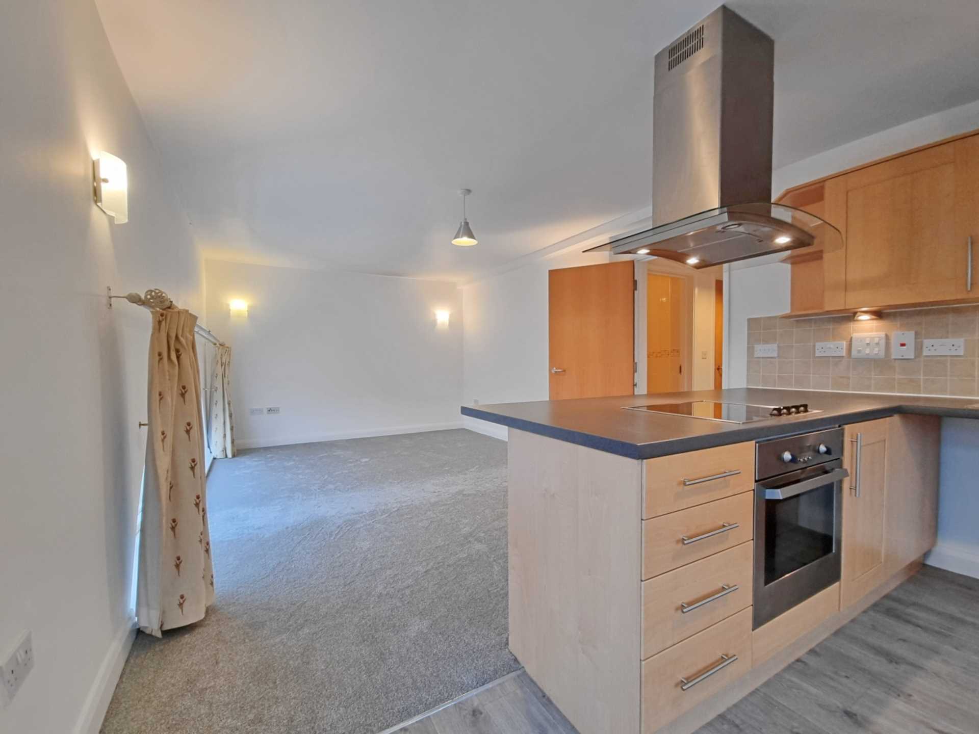 Whitehall Place, Woodbridge, Image 8