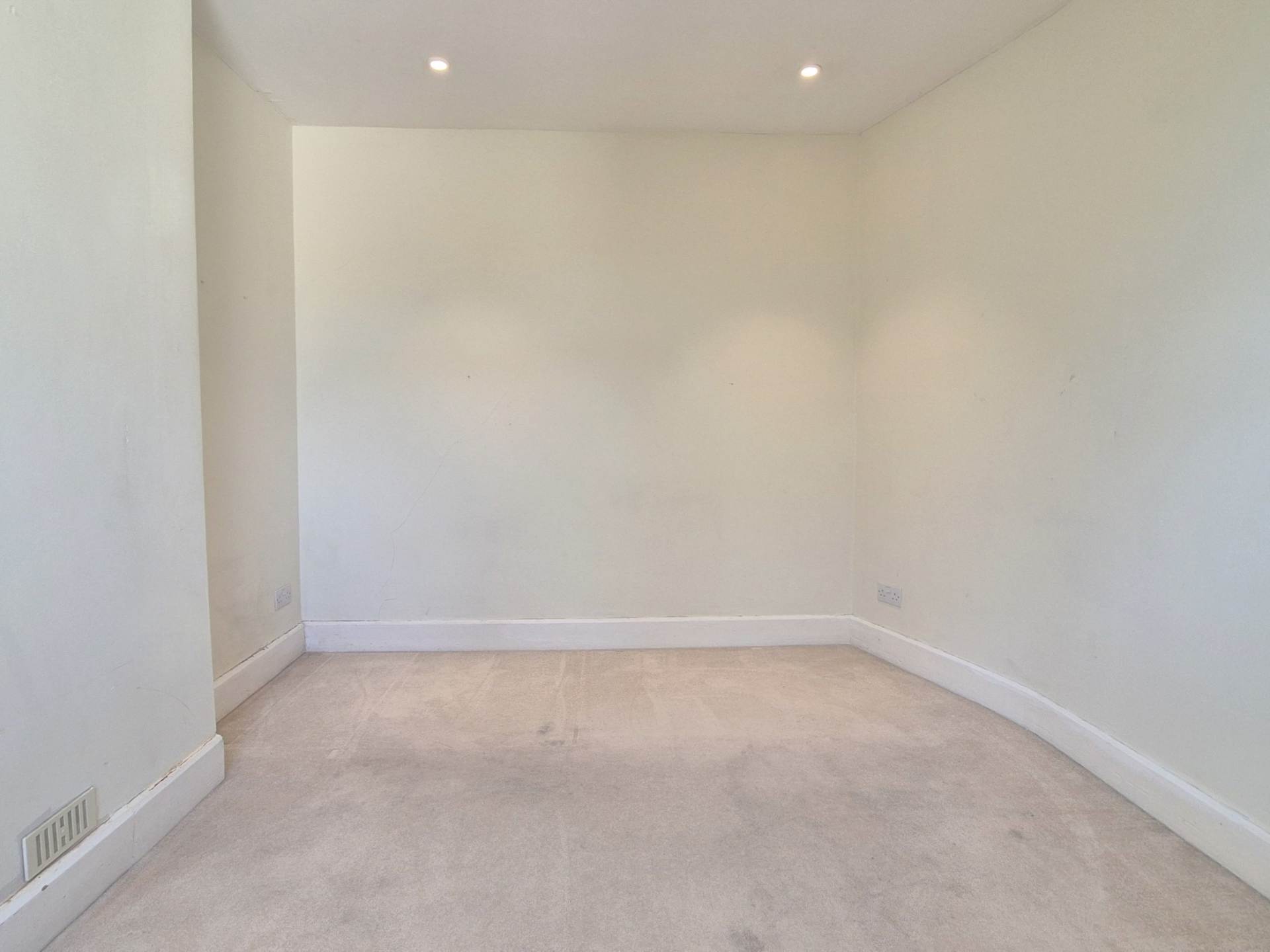 Spring Road, Ipswich, Image 19