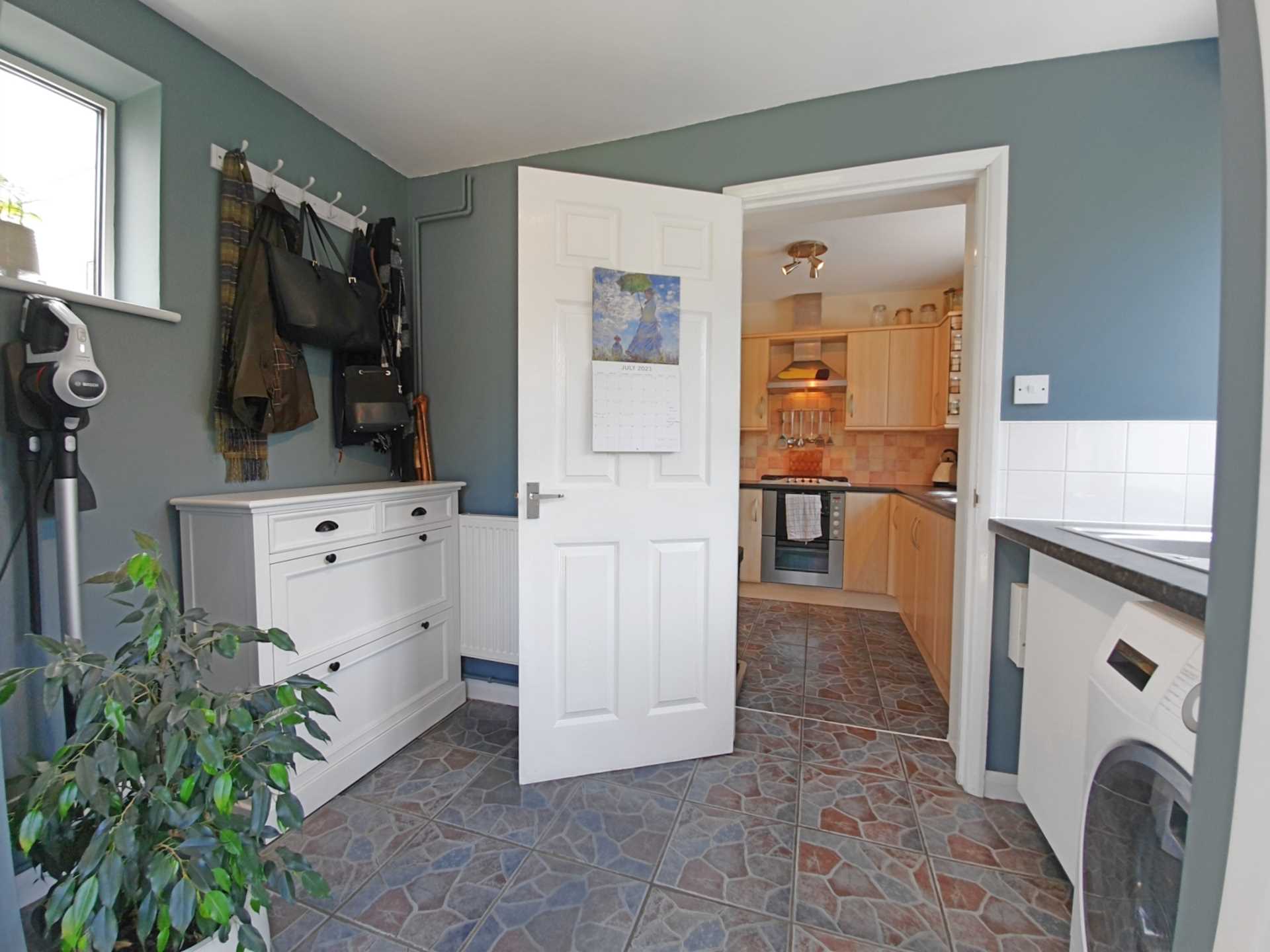 Chesterfield Drive, Ipswich, Image 13