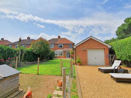 Chesterfield Drive, Ipswich, Image 17