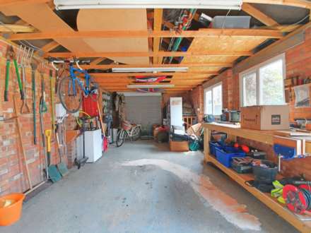 Chesterfield Drive, Ipswich, Image 18