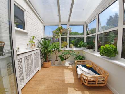 Chesterfield Drive, Ipswich, Image 9