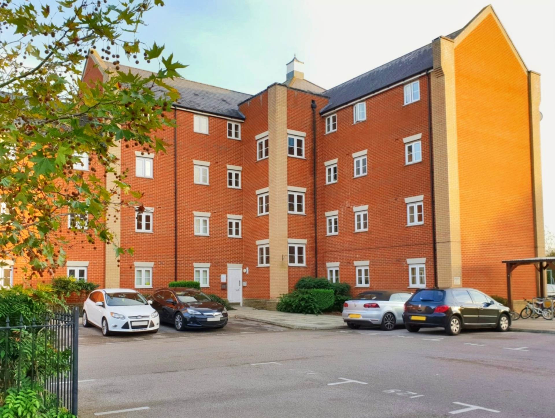 Provan Court, Foxgrove Gardens, Ipswich, Image 3