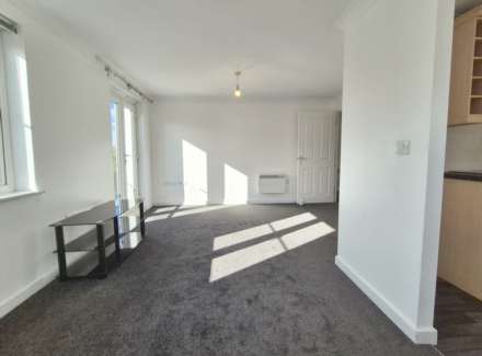 Provan Court, Foxgrove Gardens, Ipswich, Image 4