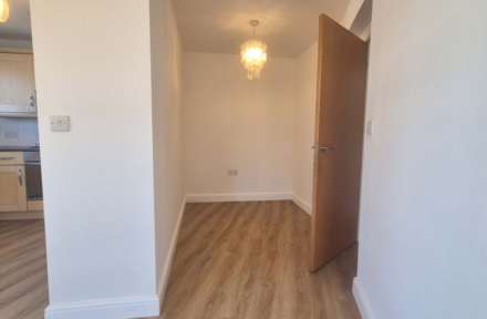 Broomwade Close, Off Ranelagh Road, Image 11