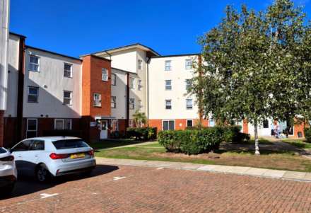 Broomwade Close, Off Ranelagh Road, Image 2