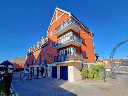 Neptune Square, Ipswich, Image 1