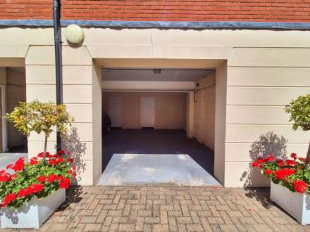 Neptune Square, Ipswich, Image 14