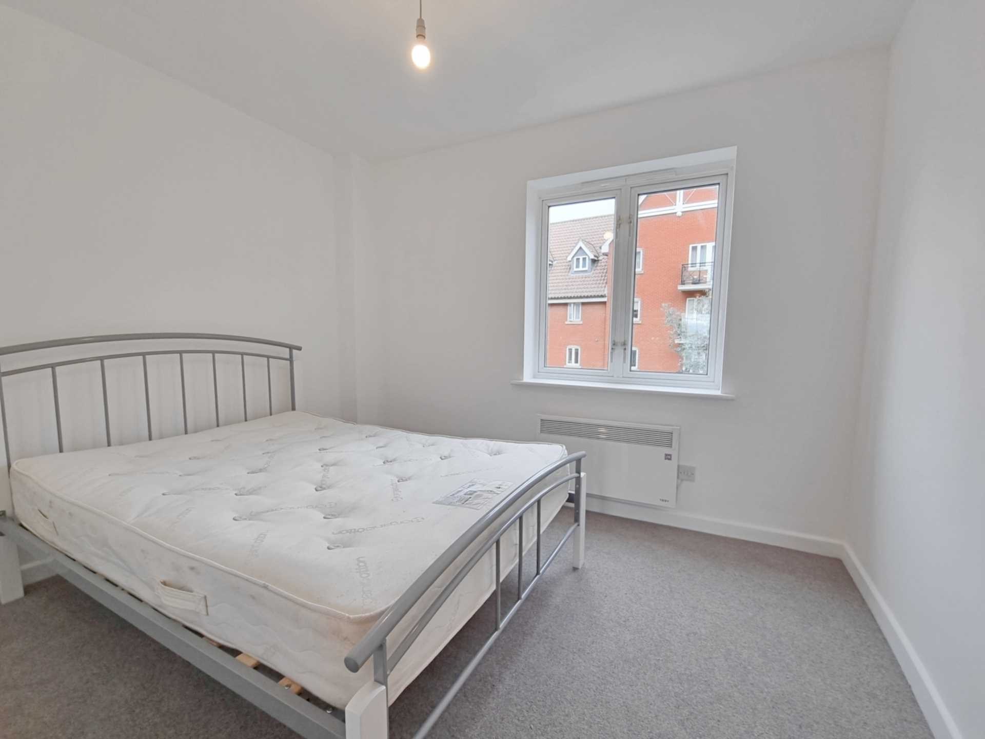 Neptune Square, Ipswich, Image 16