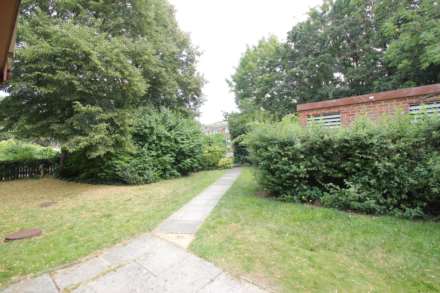 Tilebarn Close, Valley Road, Image 7