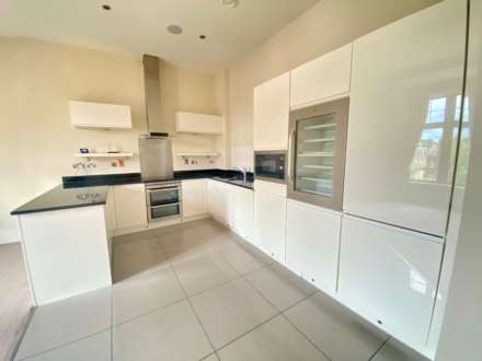 Perpetual House, Station Road, Image 3