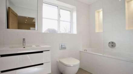 Belle Vue Road, Henley On Thames, Image 7
