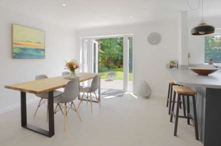 The Chestnuts, Lower Shiplake, Image 11