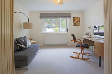 The Chestnuts, Lower Shiplake, Image 13