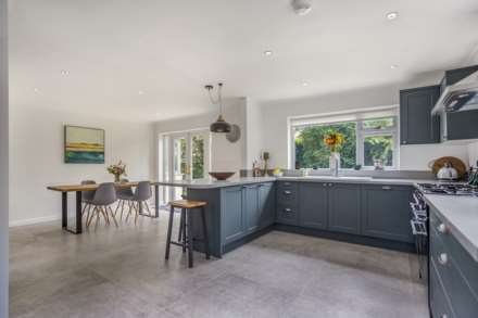 The Chestnuts, Lower Shiplake, Image 2