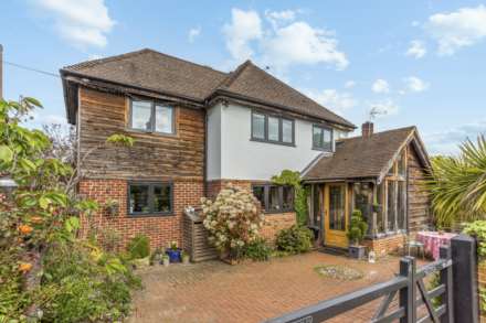 4 Bedroom Detached, Cromwell Road, Henley On Thames