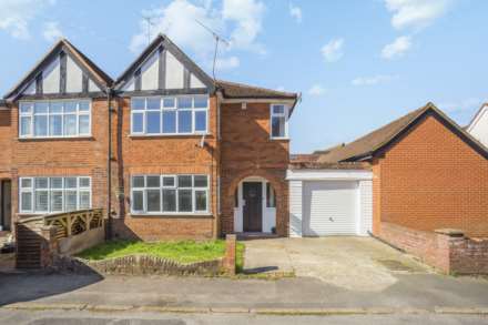 3 Bedroom Semi-Detached, Wyndale Close, Henley On Thames