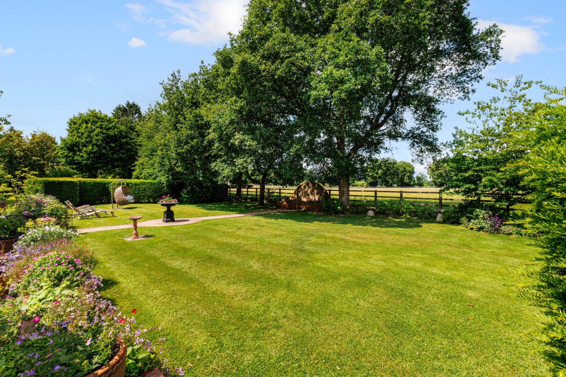 Manor Wood Gate, Lower Shiplake, Image 27