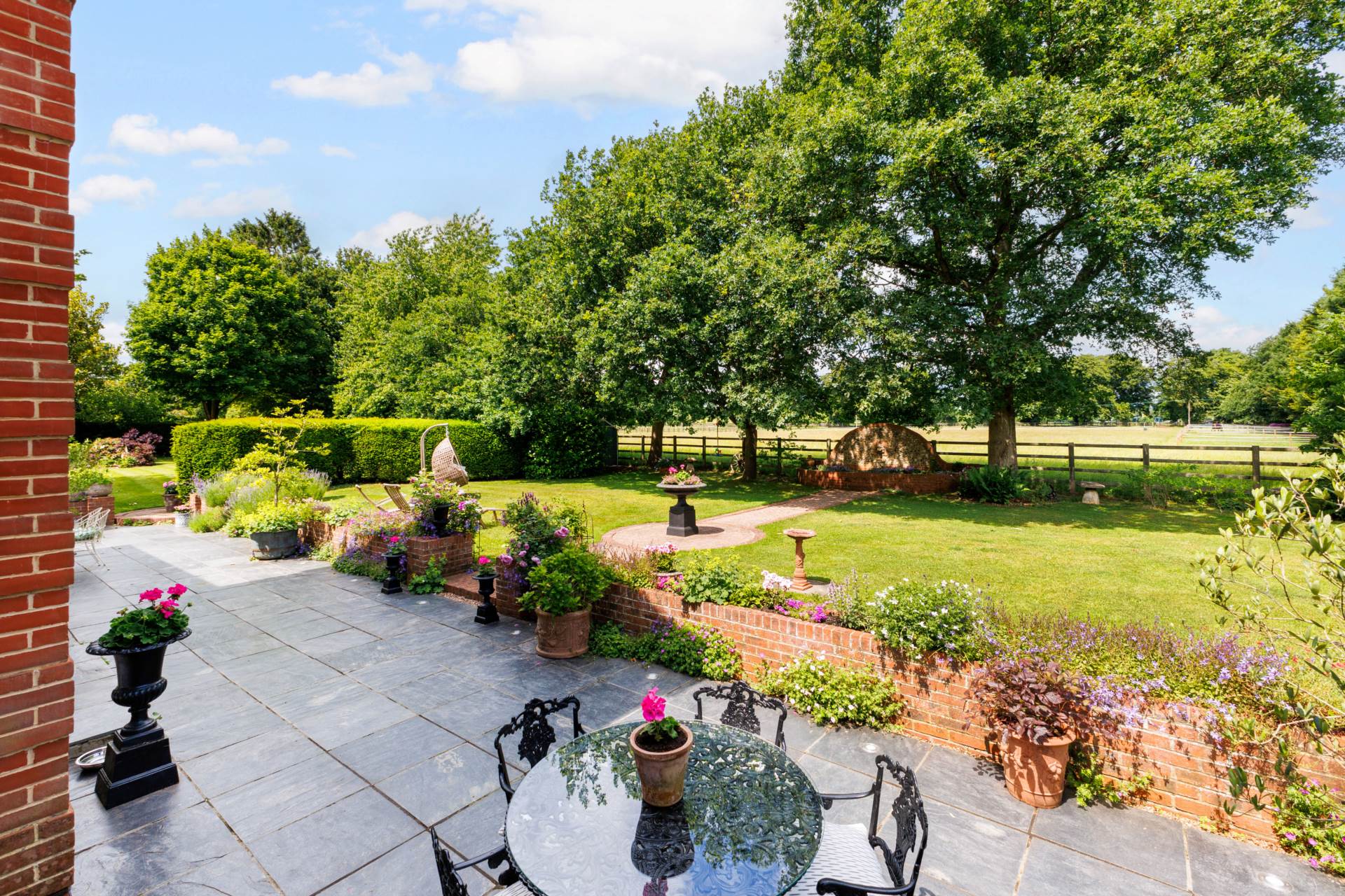 Manor Wood Gate, Lower Shiplake, Image 4