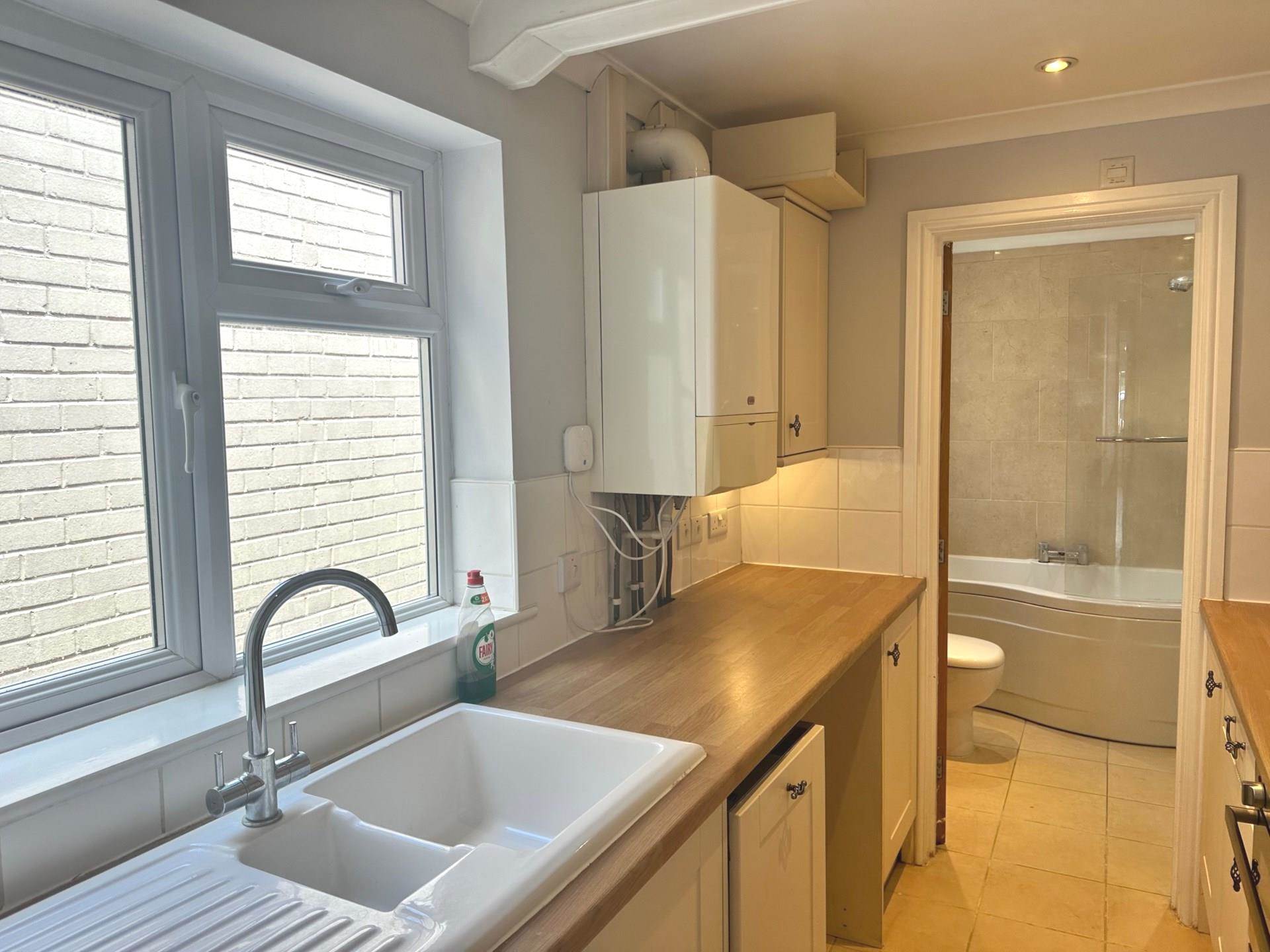 Kidmore End Road, Reading, Image 5