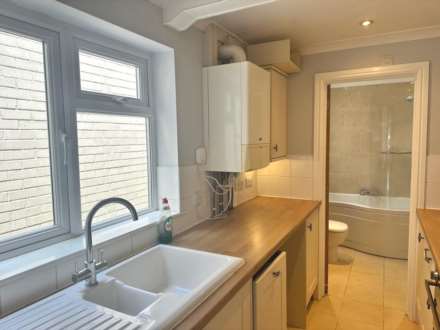 Kidmore End Road, Reading, Image 5