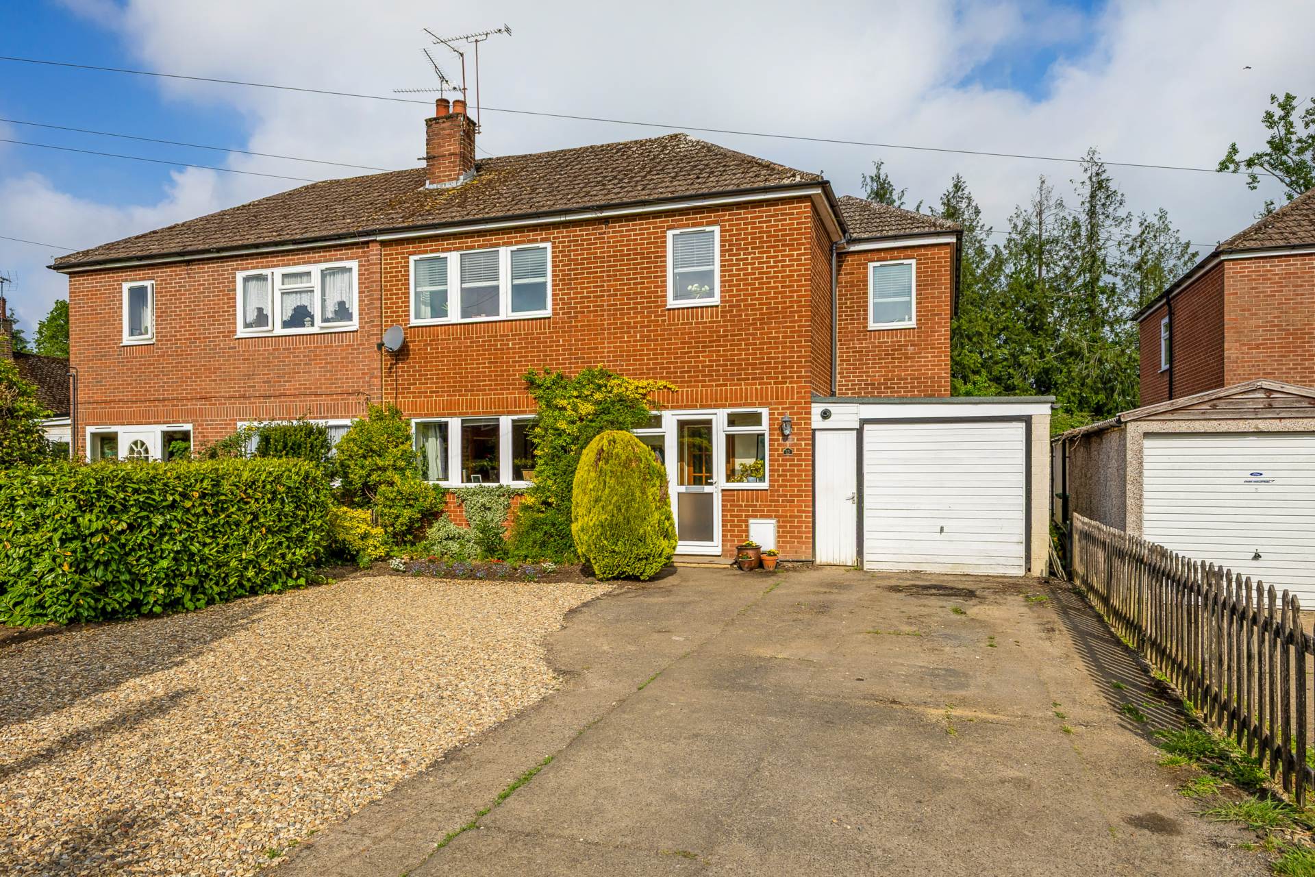 Heath Drive, Binfield Heath, Image 1