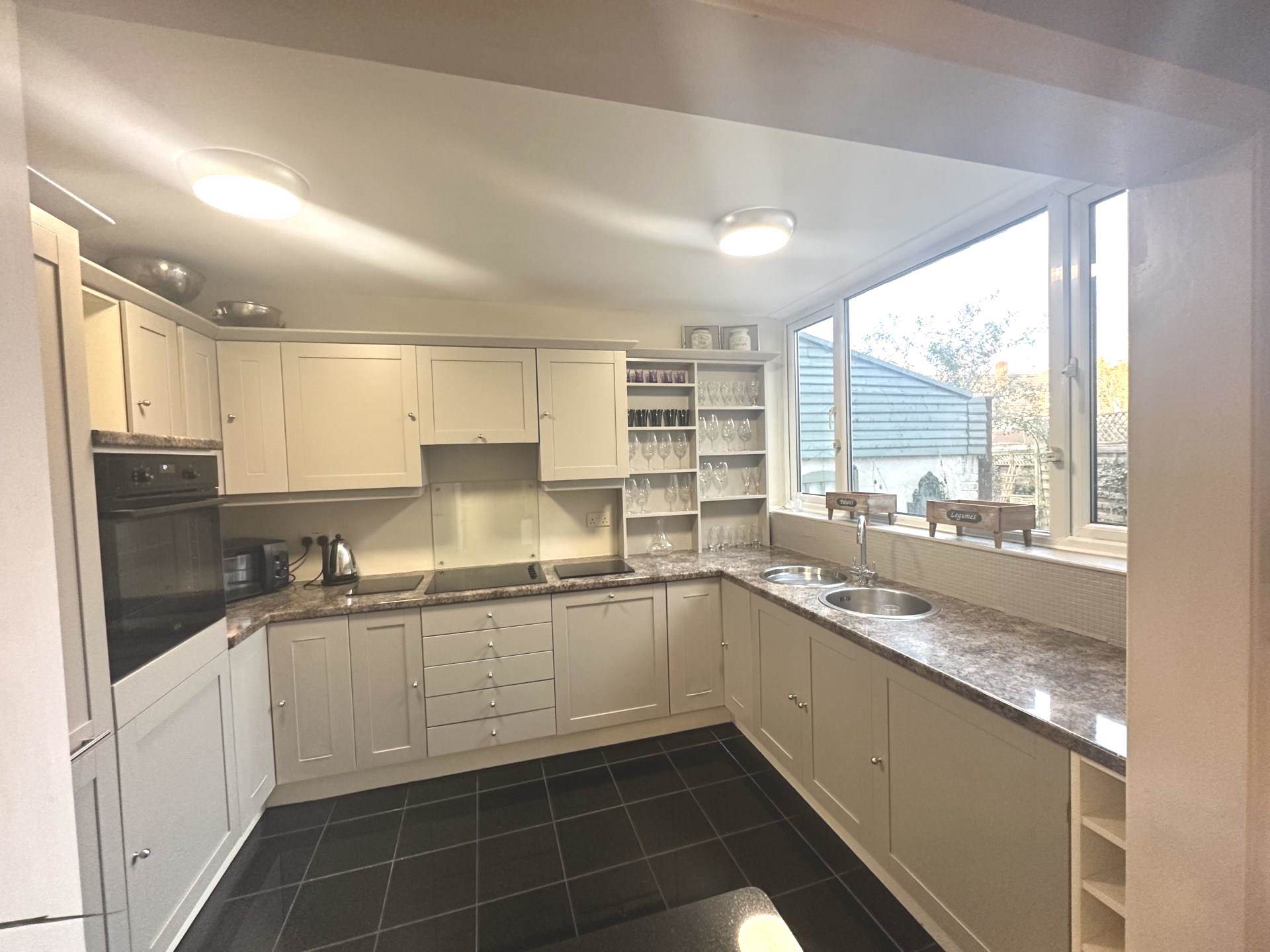 Upton Close, Henley On Thames, Image 6