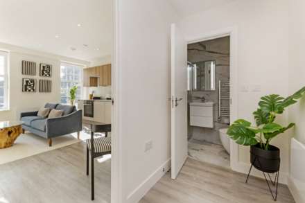 Chapel Street, Marlow, Image 1