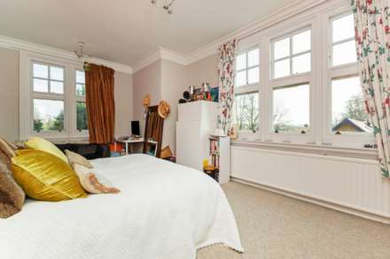Crowsley Road, Lower Shiplake, Image 3