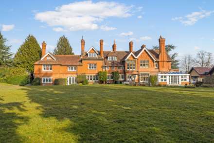 Crowsley Road, Lower Shiplake, Image 6