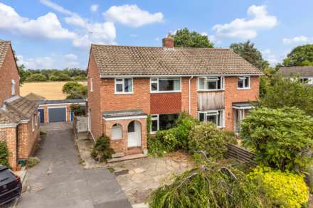 Elizabeth Close, Henley On Thames