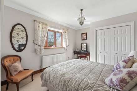 Chiltern Road, Rotherfield Peppard, Image 10