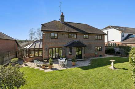 Chiltern Road, Rotherfield Peppard, Image 20